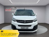 VAUXHALL VIVARO